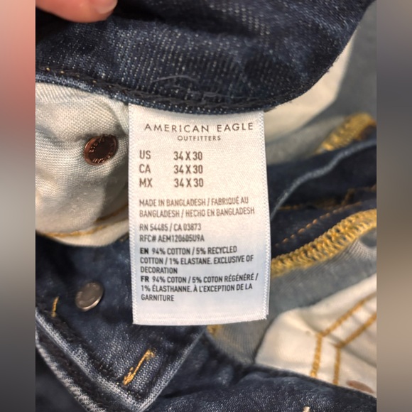 Men’s AE jeans - Picture 3 of 4